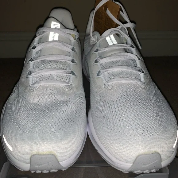 Nike - Pegasus 41 - Size 10 - Men’s Running Shoes- Gray and White - Brand New - Picture 5 of 9